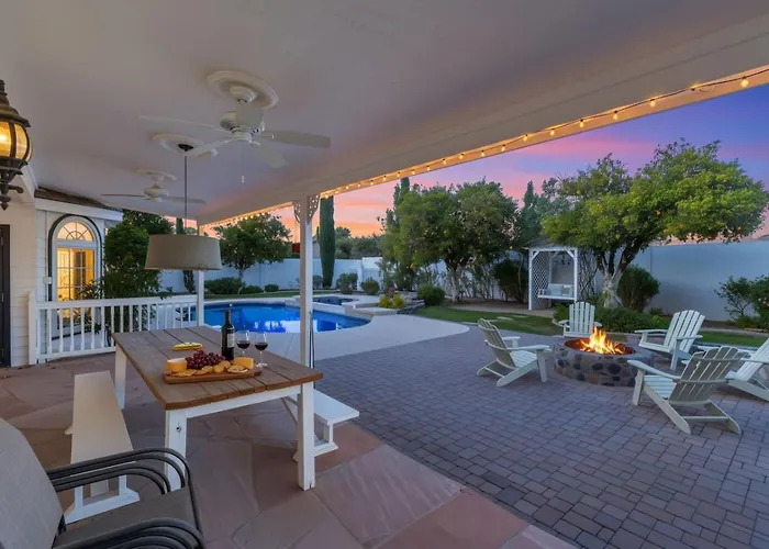 Pool, Hot Tub, Game And Fire Pit Holiday home Mesa