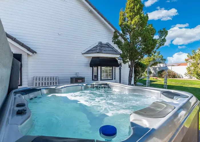 Holiday home Pool, Hot Tub, Game And Fire Pit Mesa